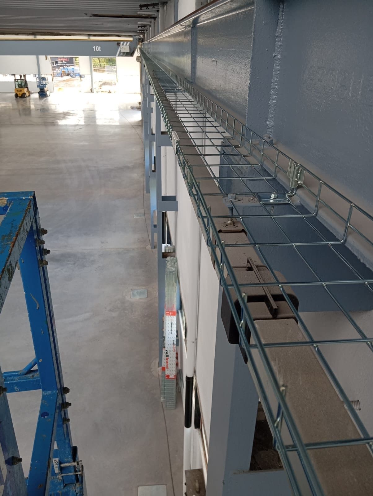 Instalación eléctrica industrial de RayoExprés